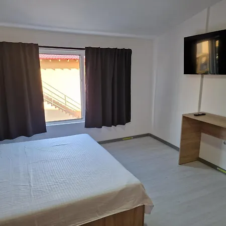 Traflor Termhouse Grayscale Appartement Venus